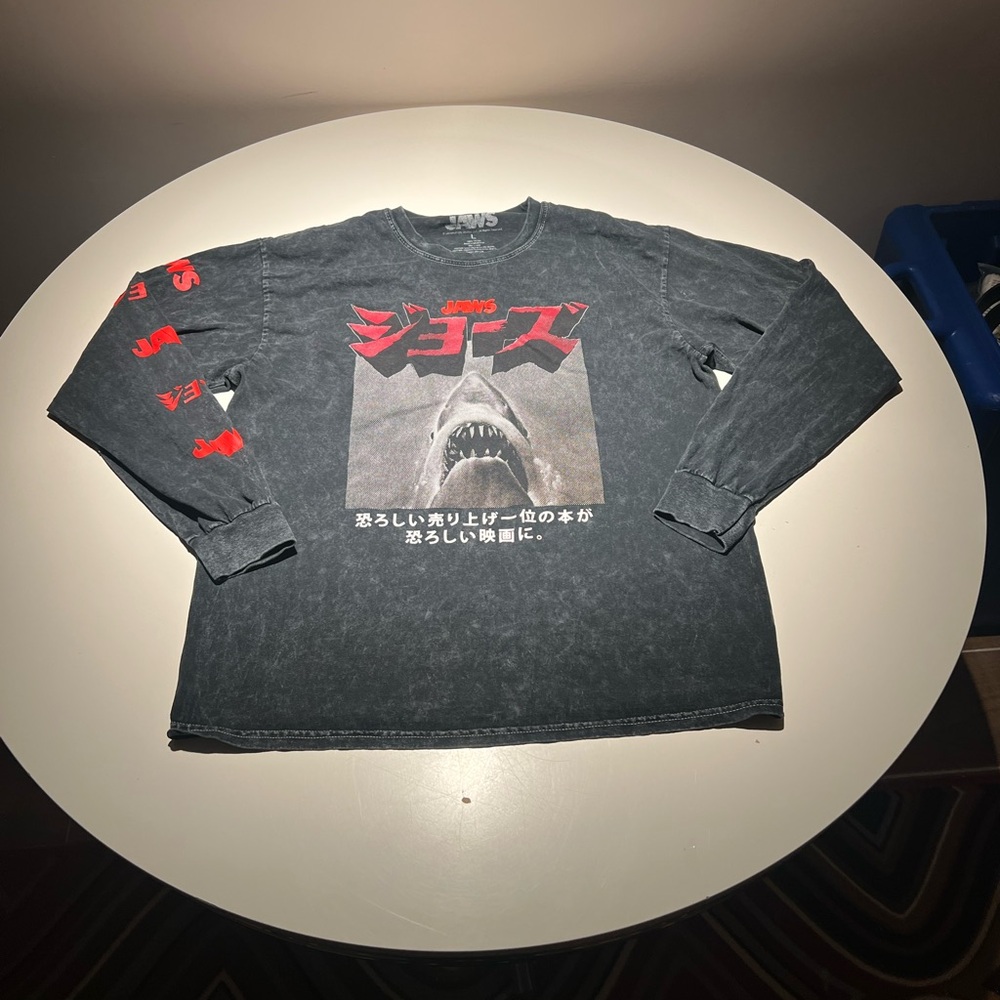 Jaws Graphic tee